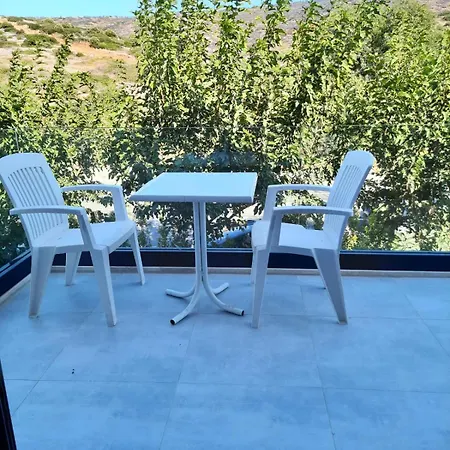 Cesme Merkezde Oezel Havuzlu Villa, Villa *
