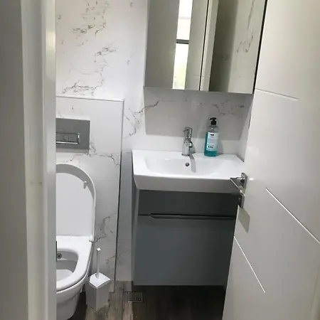 Villa Cesme Merkezde Oezel Havuzlu Villa, Ildır